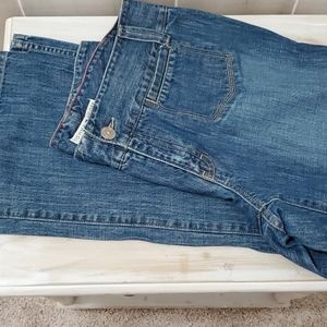 TOMMY HILFIGER•size 14• front pockets only